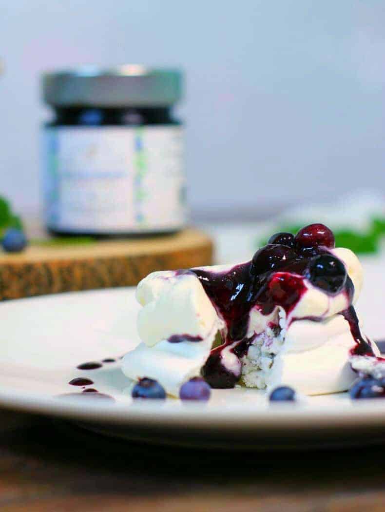 An elegant looking, yet simple to make blueberry pavlova recipe. The ideal summer dessert to enjoy with friends, or to impress with on a special occasion. A great Gluten Free and Vegetarian dessert option for the summer!